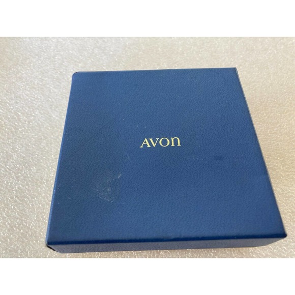 Vintage Avon Pendant Sun Brilliants Pin Necklace Brooch Faux Green Peridot w Box - Picture 3 of 5